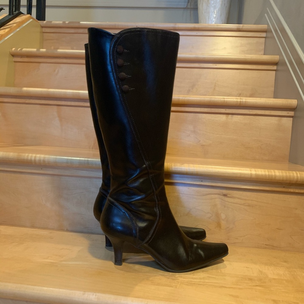 Liz Claiborne mahogany knee high boots